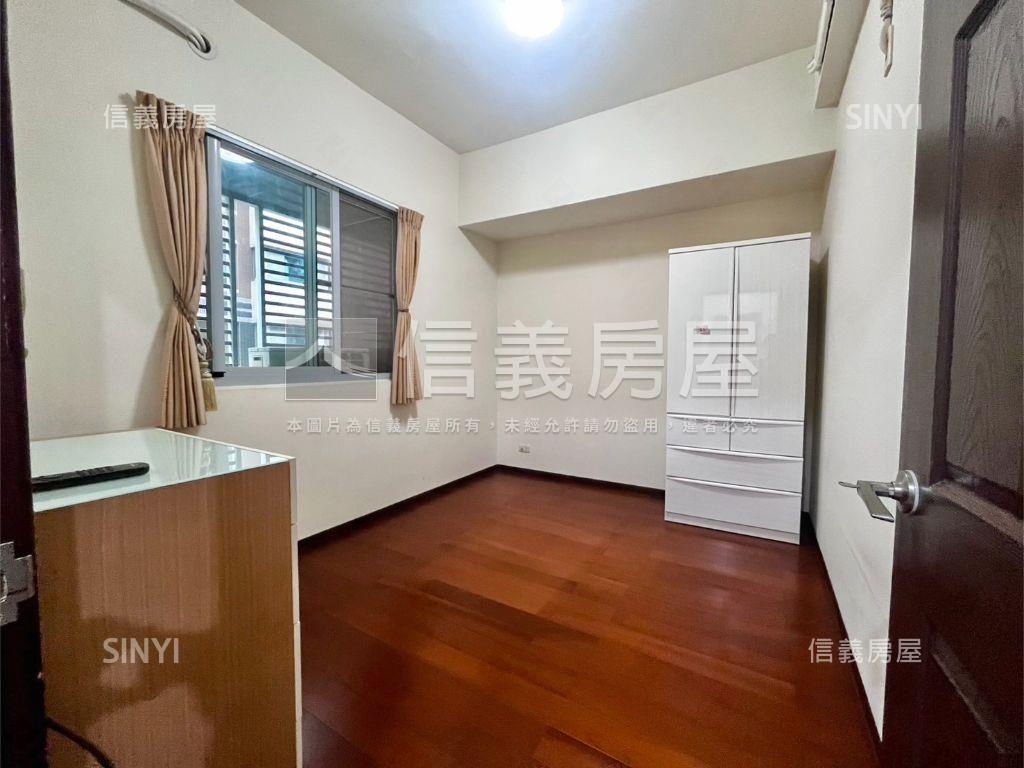 領袖特區三房平車房屋室內格局與周邊環境