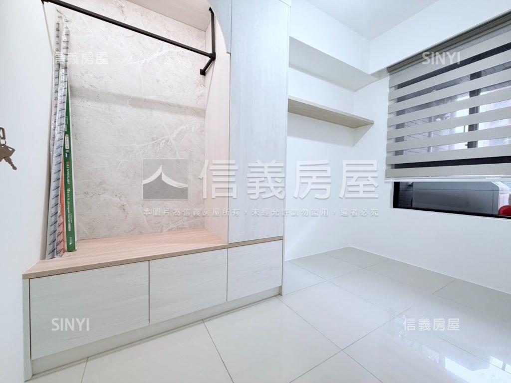 漢皇盛世精美裝潢加車位房屋室內格局與周邊環境
