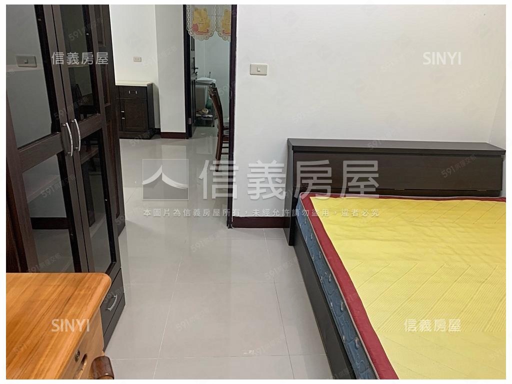 巨城民生電梯小資兩房房屋室內格局與周邊環境