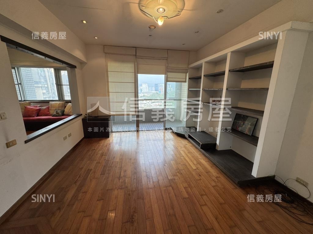 新雪梨高樓景觀附平面車位房屋室內格局與周邊環境