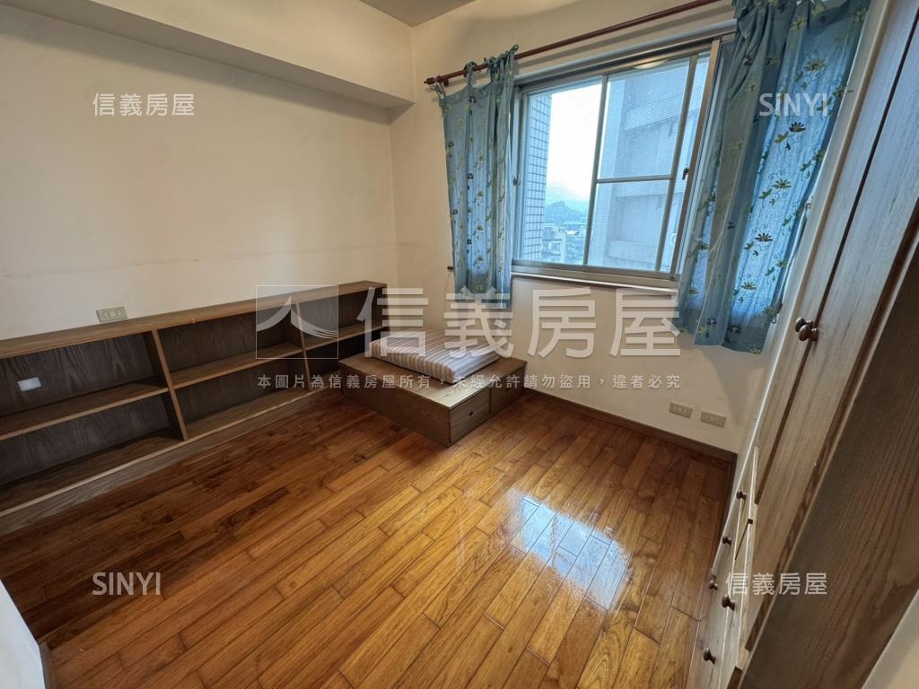 新雪梨高樓景觀附平面車位房屋室內格局與周邊環境