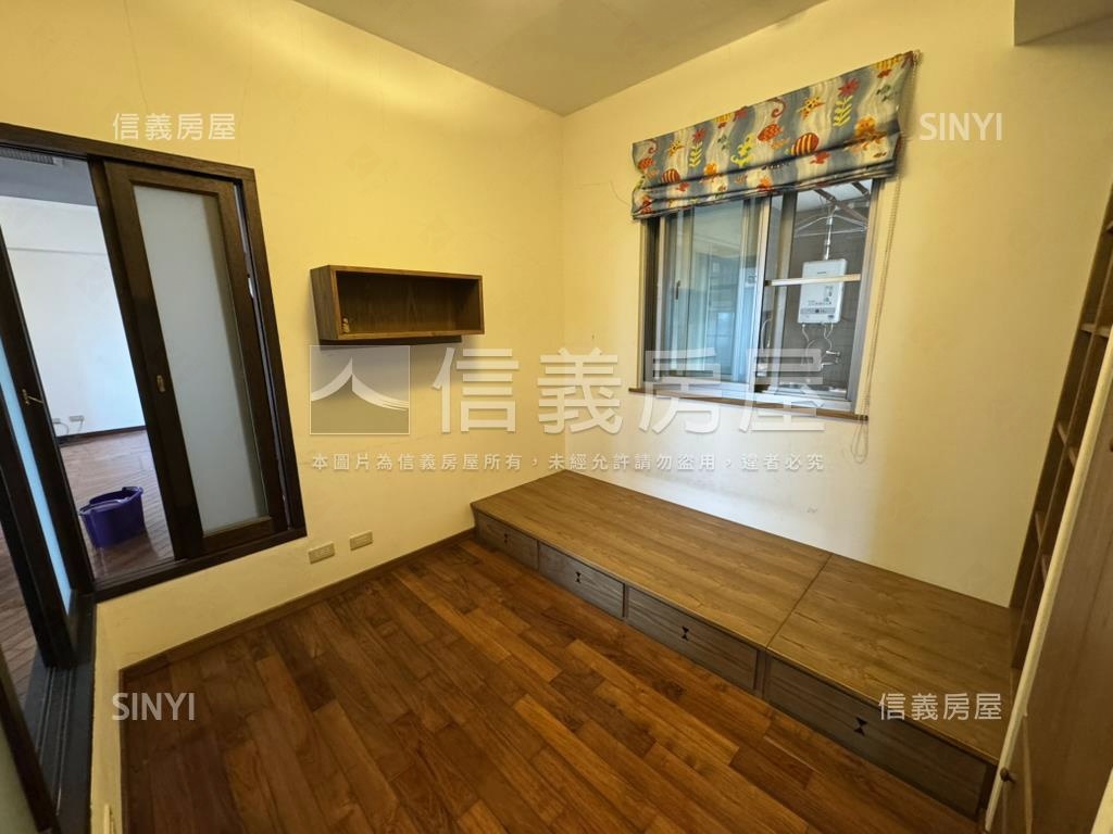 新雪梨高樓景觀附平面車位房屋室內格局與周邊環境