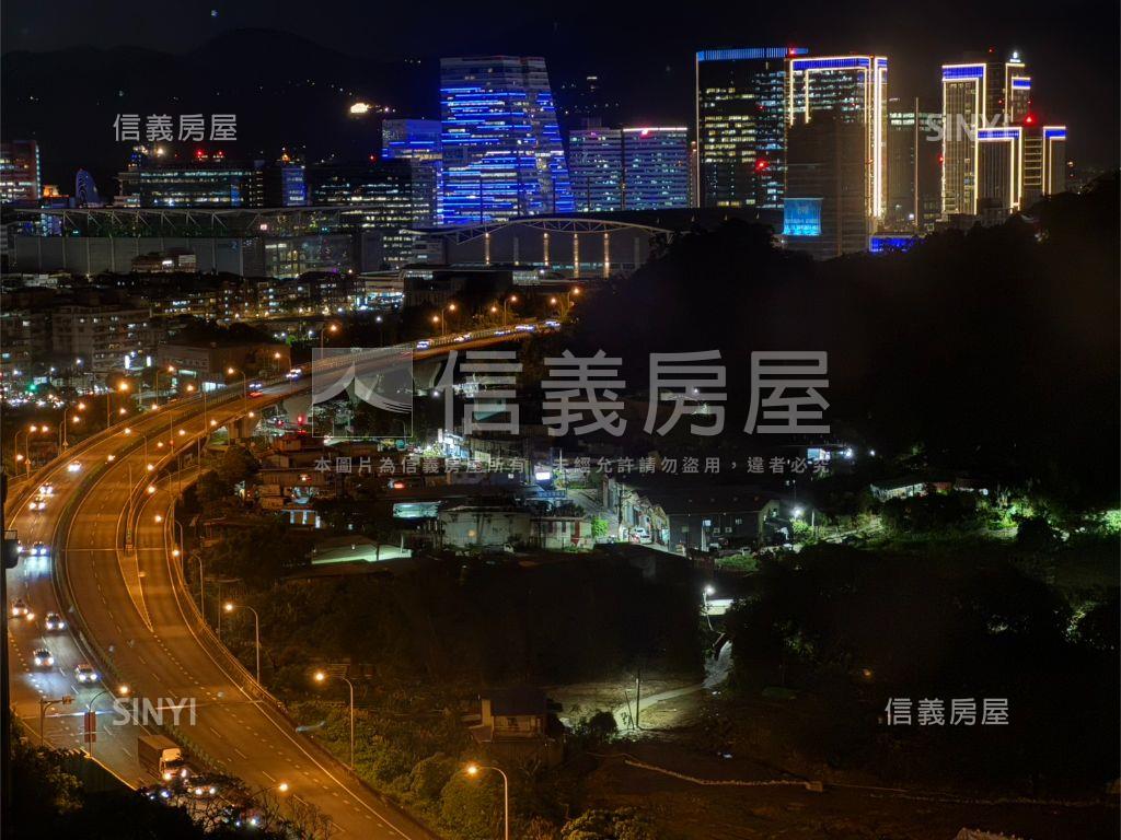 駿馬迎春◆景觀電梯４房房屋室內格局與周邊環境