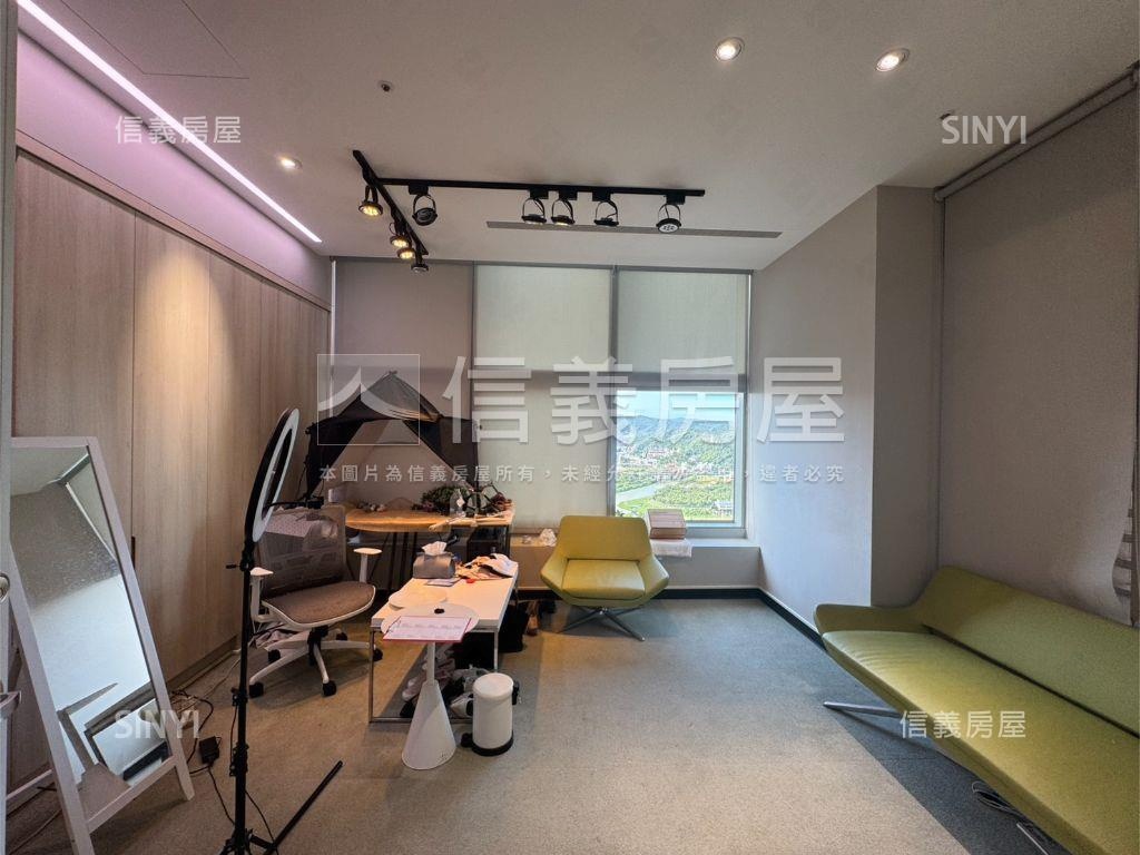遠雄Ｕ－ｔｏｗｎ高樓廠辦房屋室內格局與周邊環境