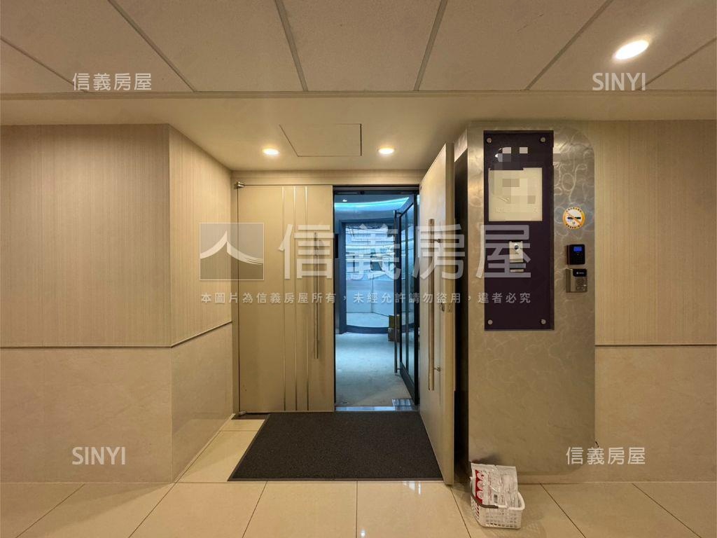遠雄Ｕ－ｔｏｗｎ高樓廠辦房屋室內格局與周邊環境