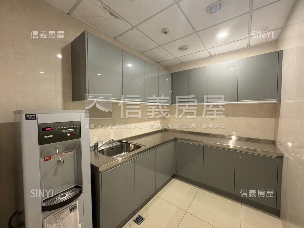 遠雄Ｕ－ｔｏｗｎ高樓廠辦房屋室內格局與周邊環境