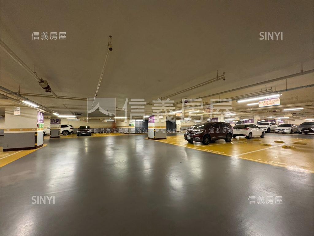遠雄Ｕ－ｔｏｗｎ高樓廠辦房屋室內格局與周邊環境