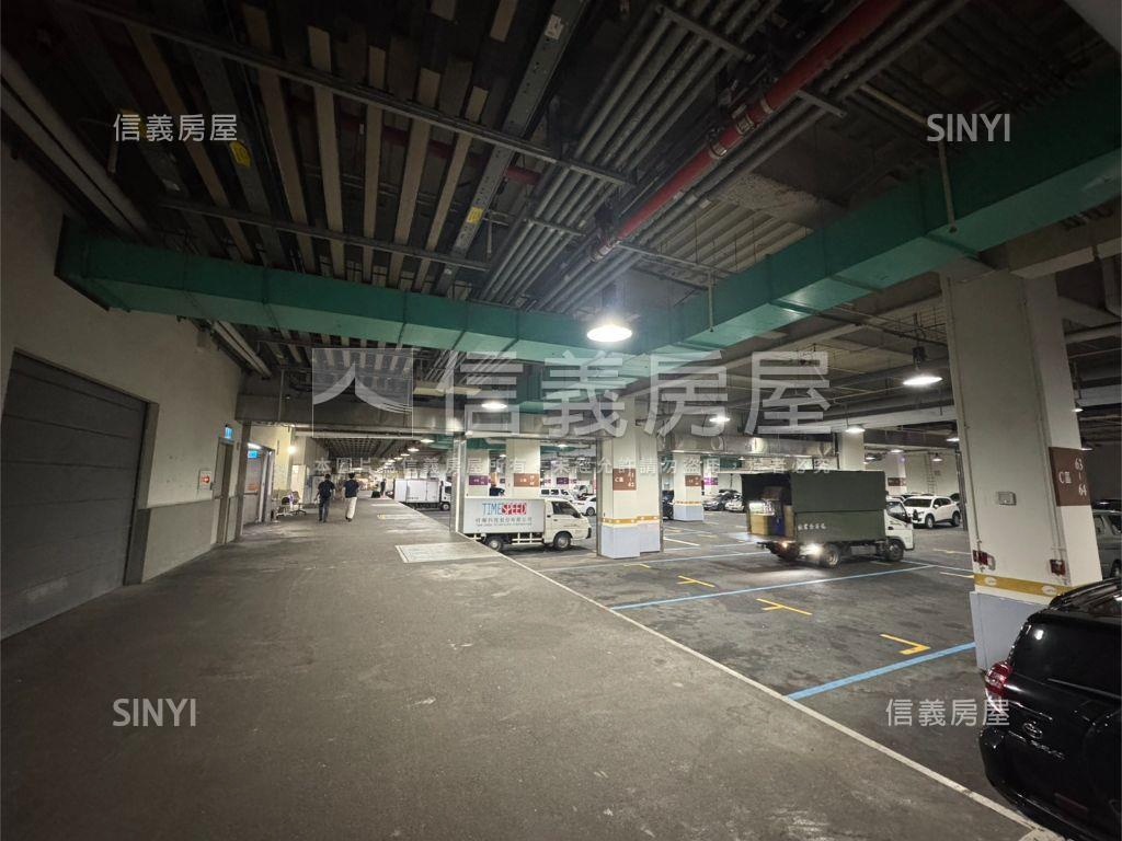 遠雄Ｕ－ｔｏｗｎ高樓廠辦房屋室內格局與周邊環境