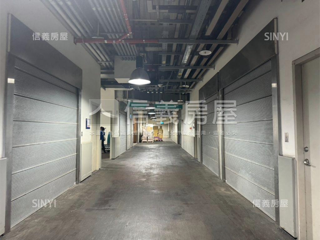 遠雄Ｕ－ｔｏｗｎ高樓廠辦房屋室內格局與周邊環境