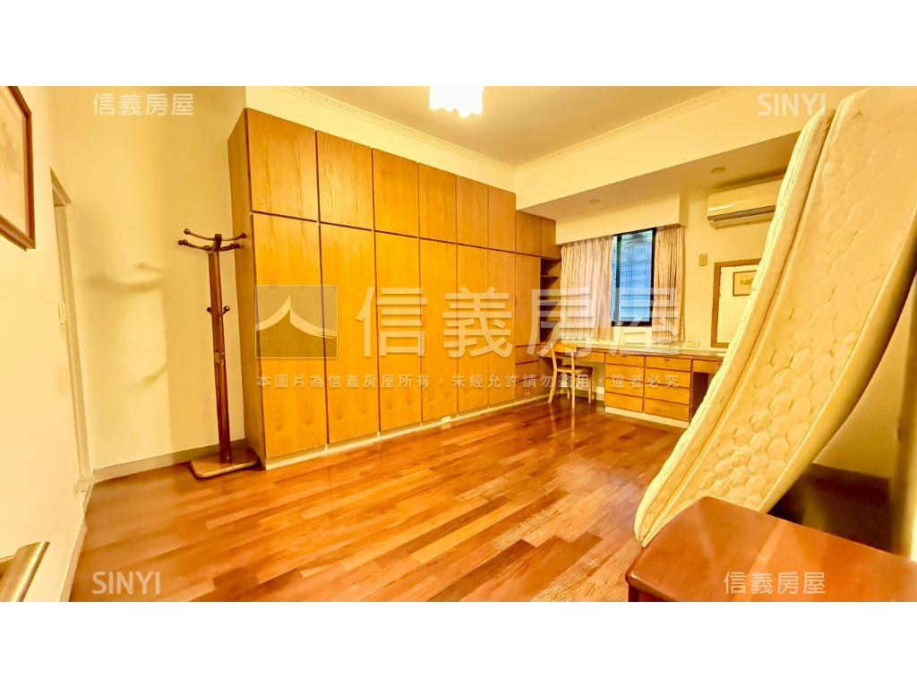 小巨蛋一二樓小庭院美寓房屋室內格局與周邊環境