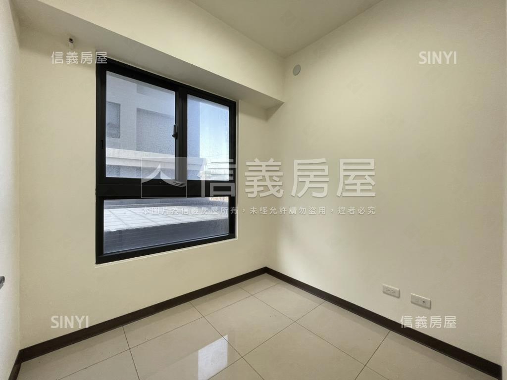 金雅生活圈悅佳川青３房房屋室內格局與周邊環境