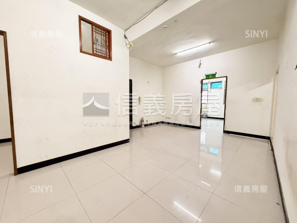 新埔捷運。大空間３樓房屋室內格局與周邊環境