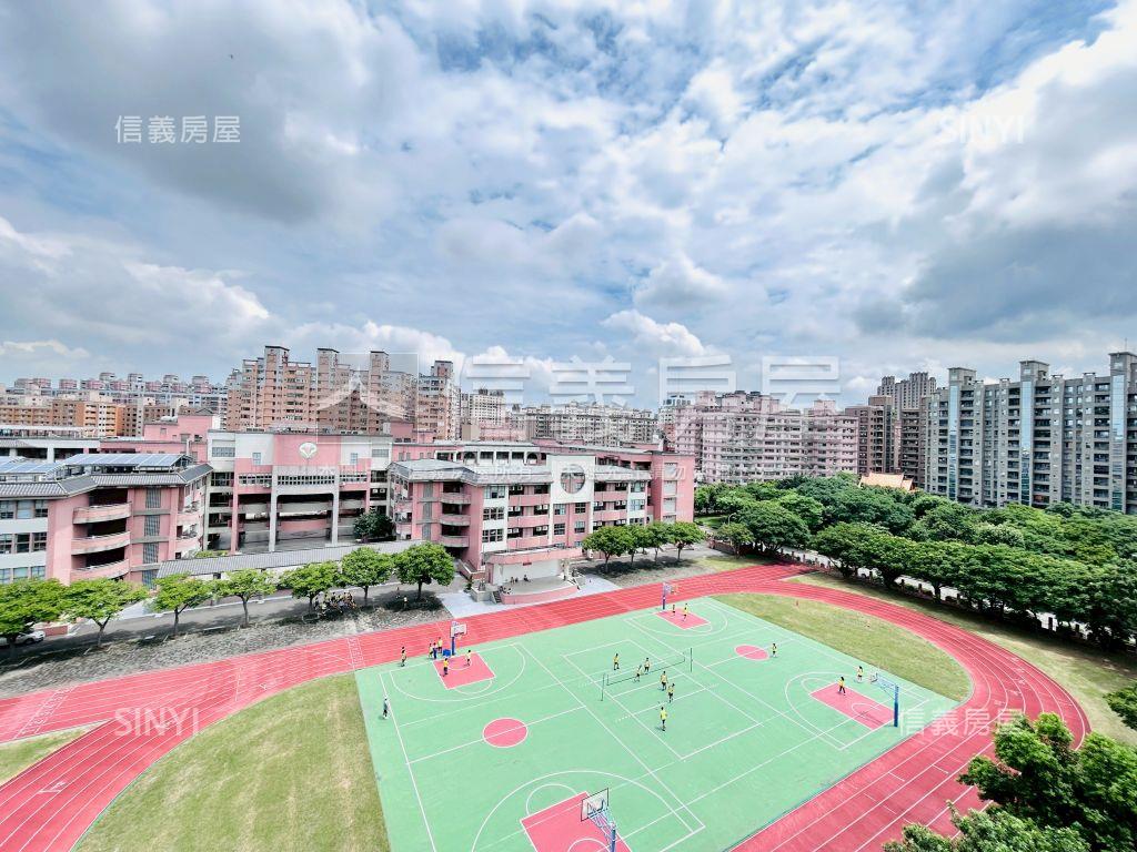 藝文豪情世家溫馨四房車位房屋室內格局與周邊環境