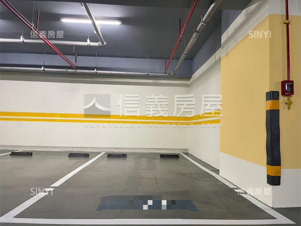 捷運豪景三房車位房屋室內格局與周邊環境