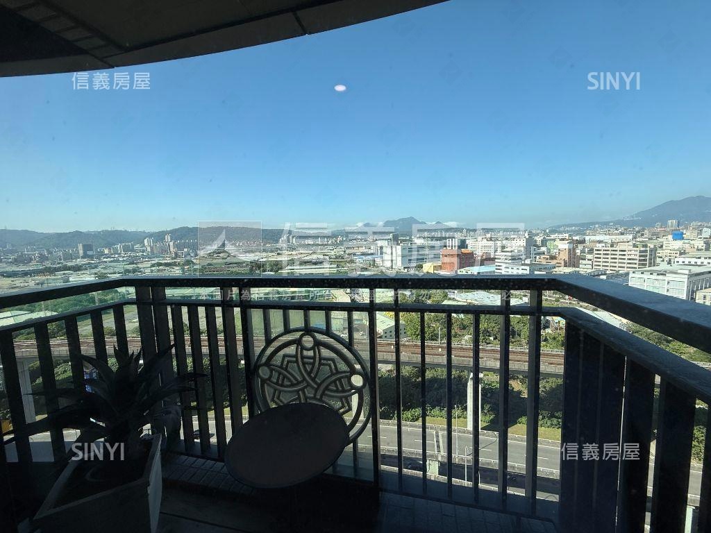 新宿高樓２房景觀大車位房屋室內格局與周邊環境