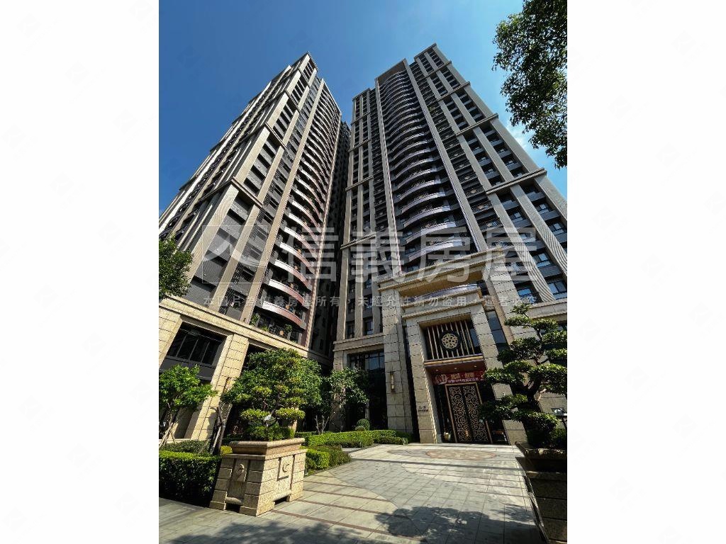 新宿高樓２房景觀大車位房屋室內格局與周邊環境