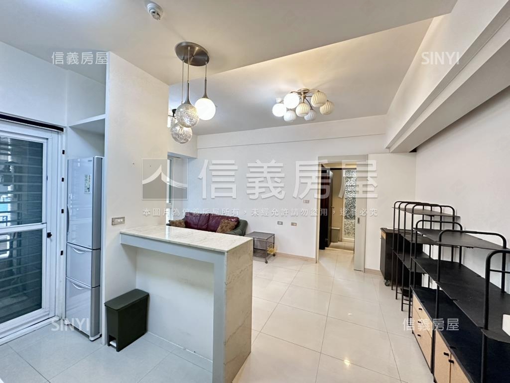 高美館特區美２房房屋室內格局與周邊環境