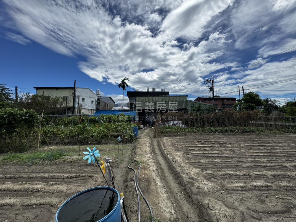 ３００開心小農地房屋室內格局與周邊環境