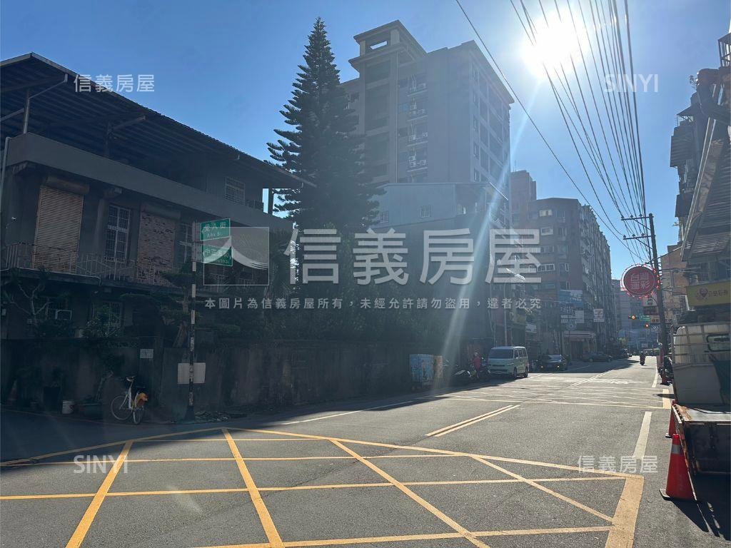 專任中正五街黃金透天店面房屋室內格局與周邊環境