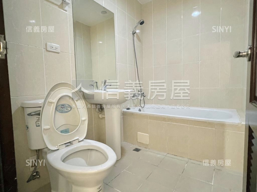 說ｌａｖｉｅ三房房屋室內格局與周邊環境