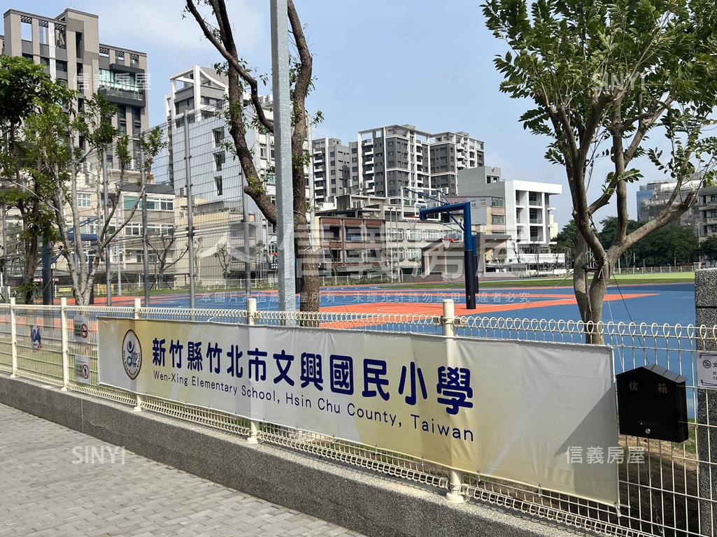 說ｌａｖｉｅ三房房屋室內格局與周邊環境