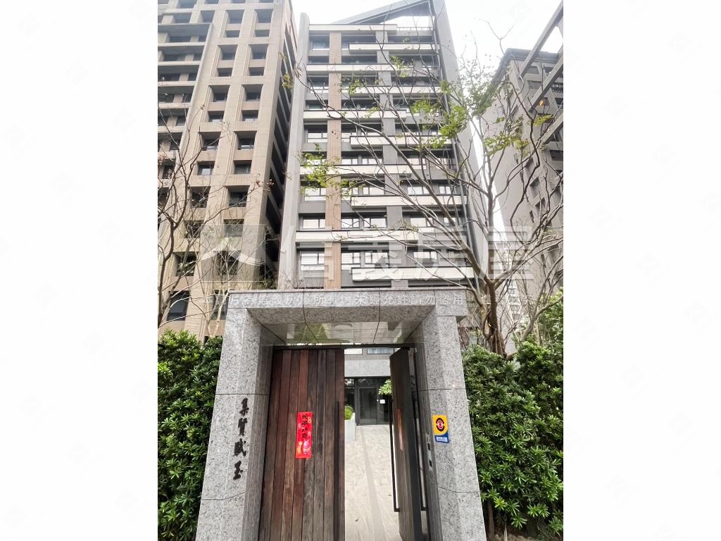 集賢賦玉｜高樓兩房車位房屋室內格局與周邊環境