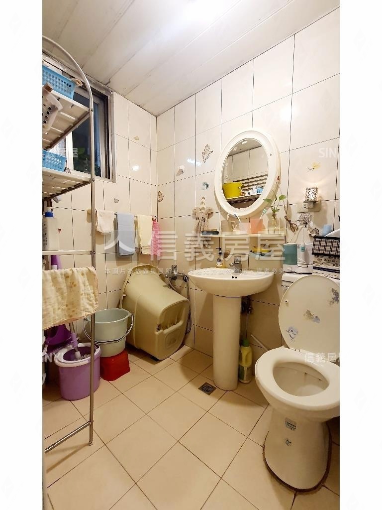 南京東路商業用低總價公寓房屋室內格局與周邊環境
