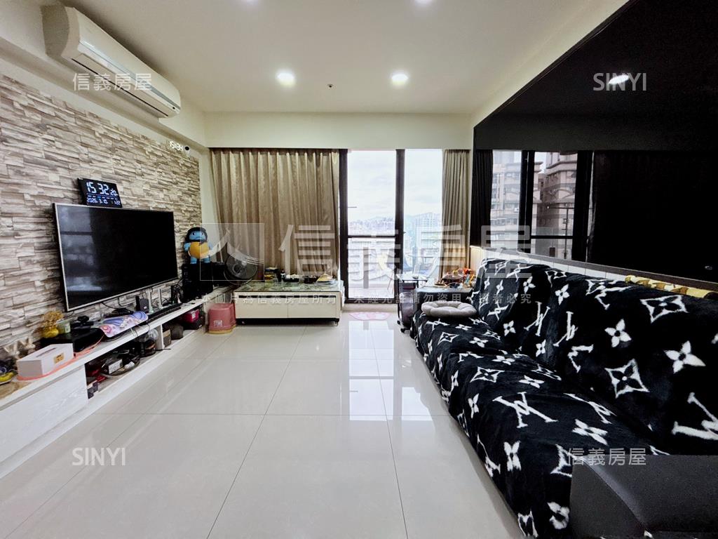 翠堤河岸｜次頂樓三房平車房屋室內格局與周邊環境