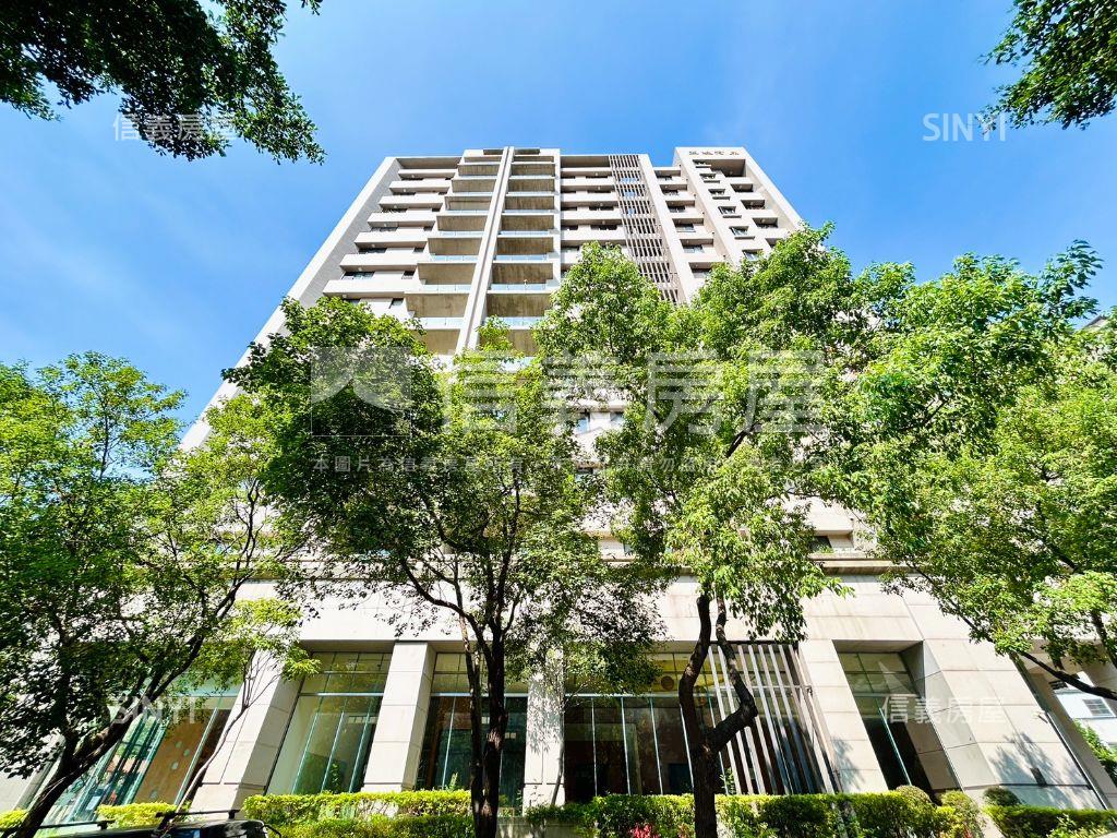 翠堤河岸｜次頂樓三房平車房屋室內格局與周邊環境