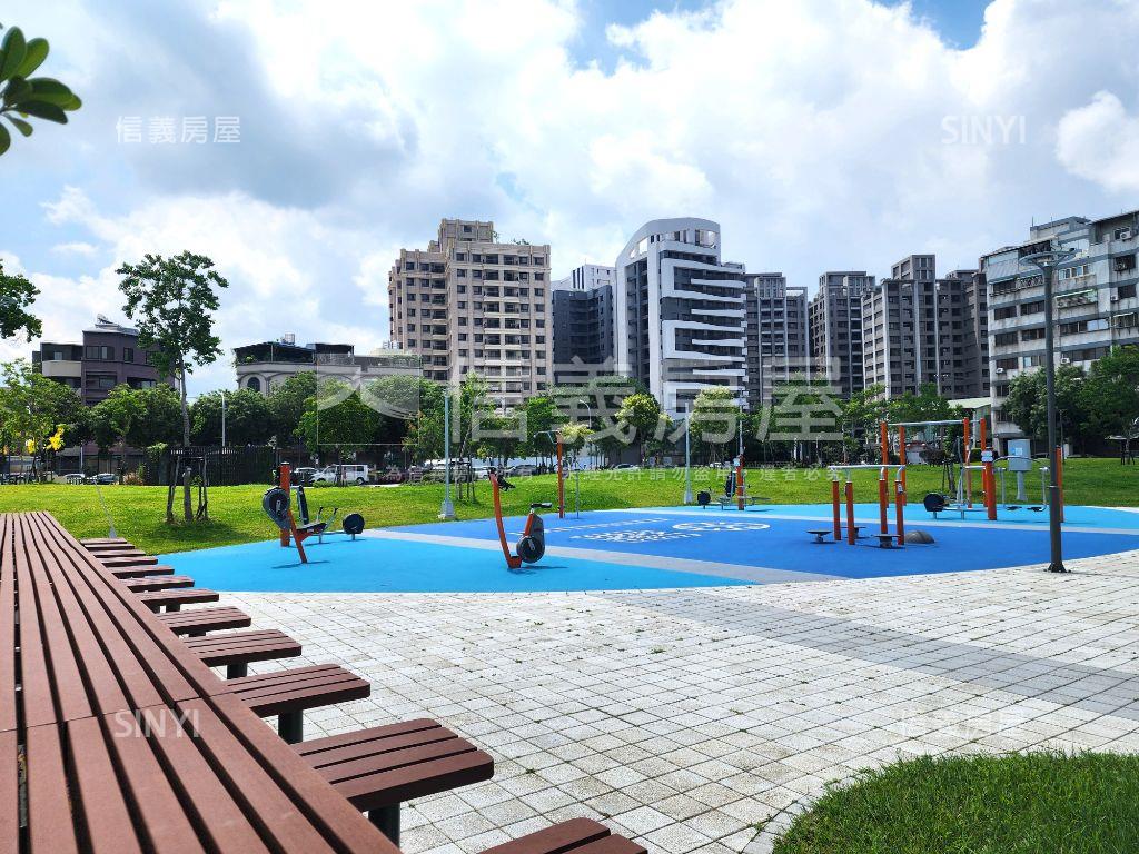 翠堤河岸｜次頂樓三房平車房屋室內格局與周邊環境