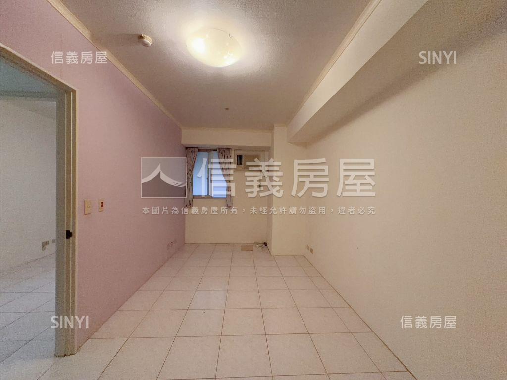 近汐科國泰登峰成家兩房房屋室內格局與周邊環境