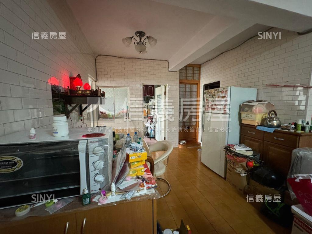 陽明舒適公寓２樓房屋室內格局與周邊環境