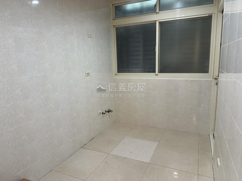 長安街方正公寓２樓房屋室內格局與周邊環境