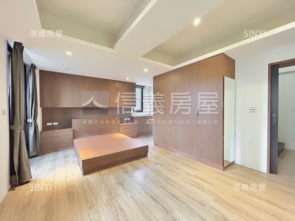 朗翠社區康橋電梯別墅房屋室內格局與周邊環境