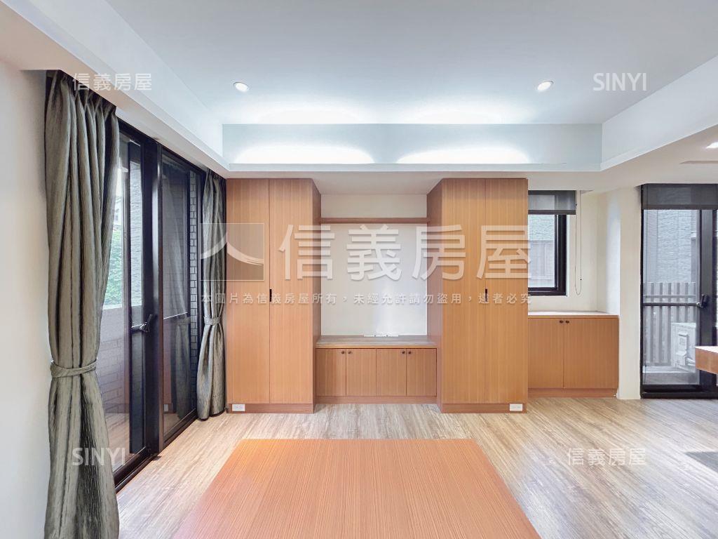 朗翠社區康橋電梯別墅房屋室內格局與周邊環境