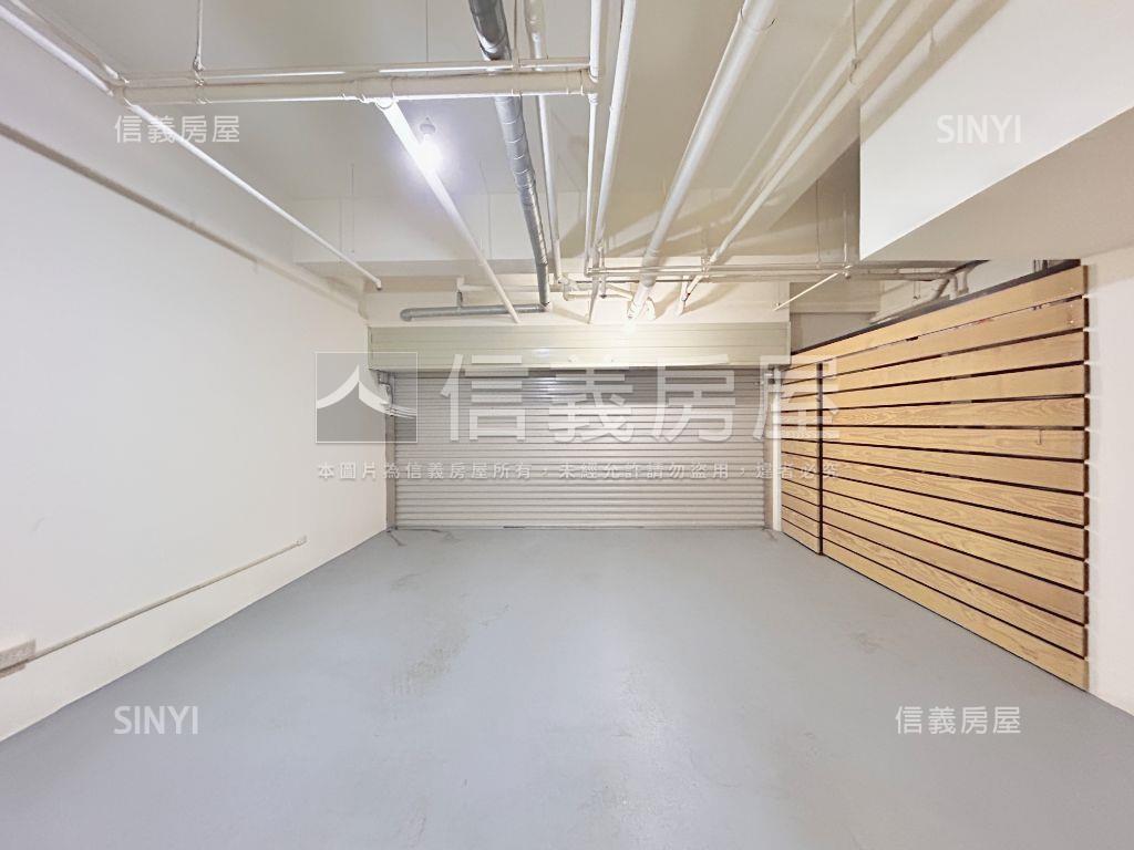 朗翠社區康橋電梯別墅房屋室內格局與周邊環境