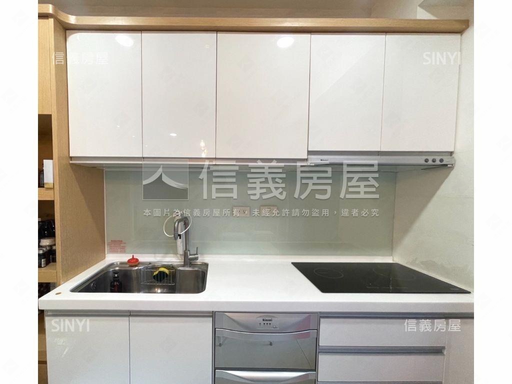 亞灣．三發精美２＋１平車房屋室內格局與周邊環境
