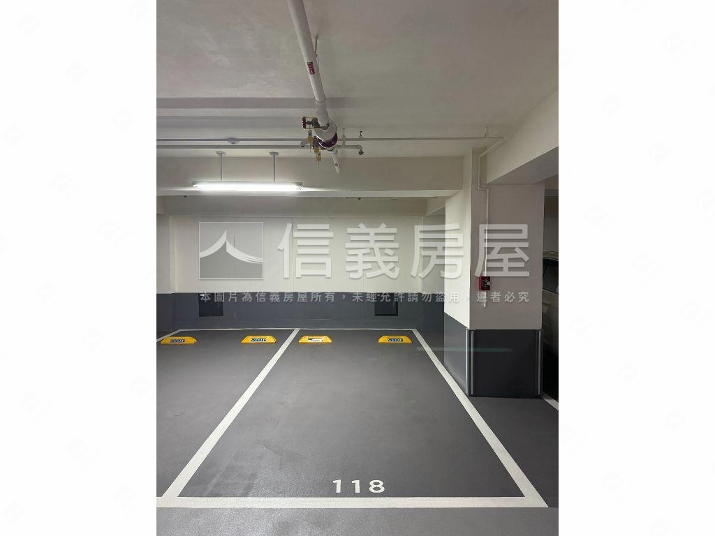 精美裝潢·奢華日日房屋室內格局與周邊環境