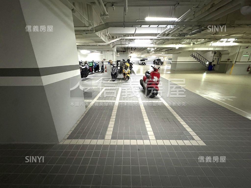 光之匯全新裝潢兩房平車房屋室內格局與周邊環境
