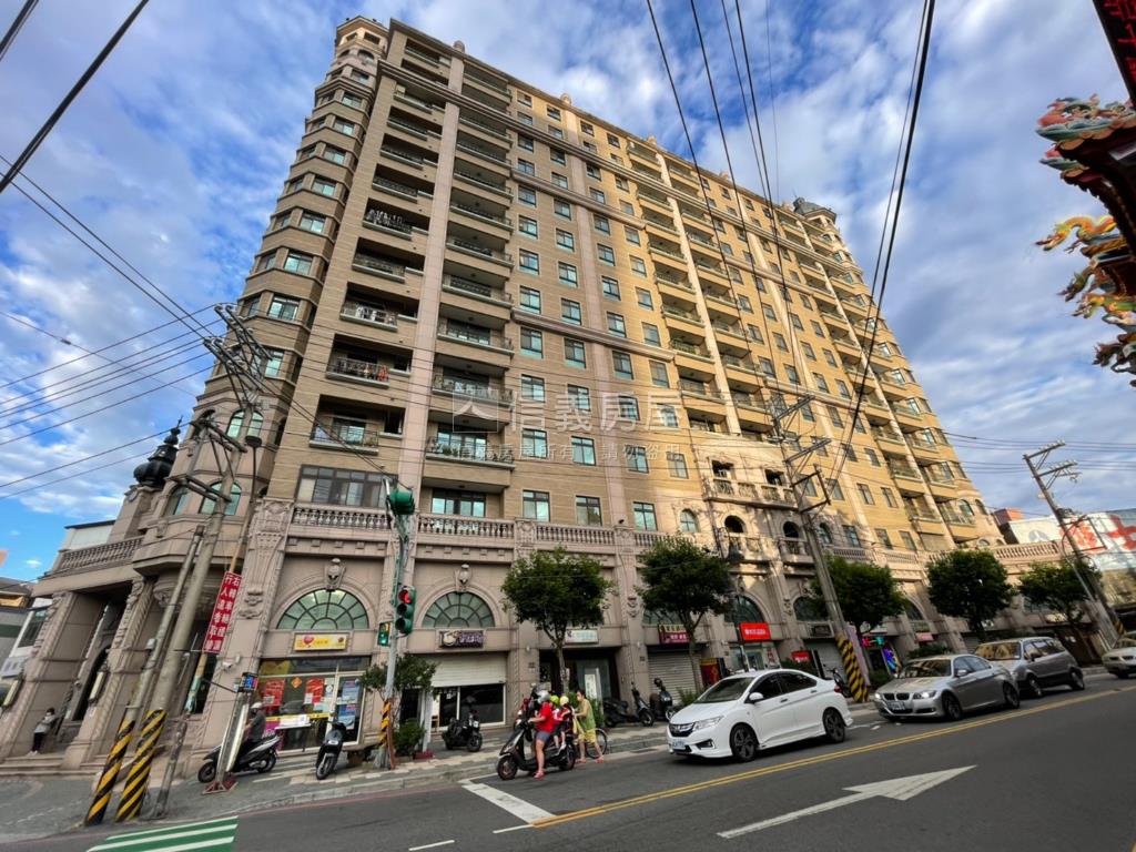 八擴低總價三房車位房屋室內格局與周邊環境