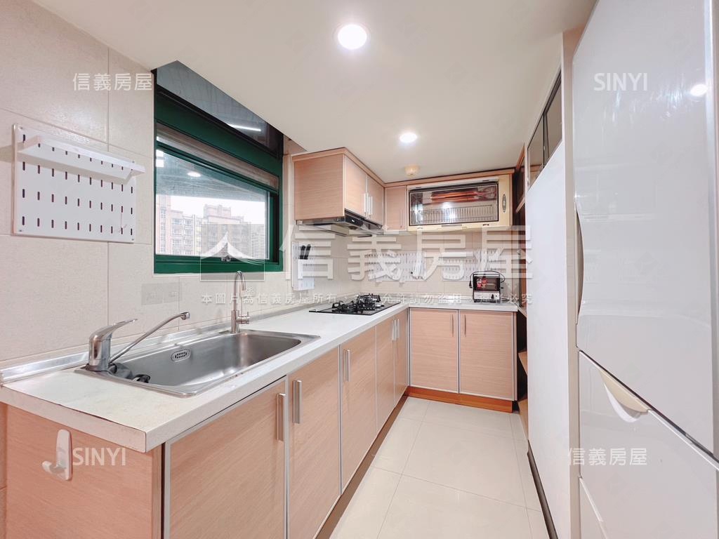 捷運景安天情後棟美宅房屋室內格局與周邊環境