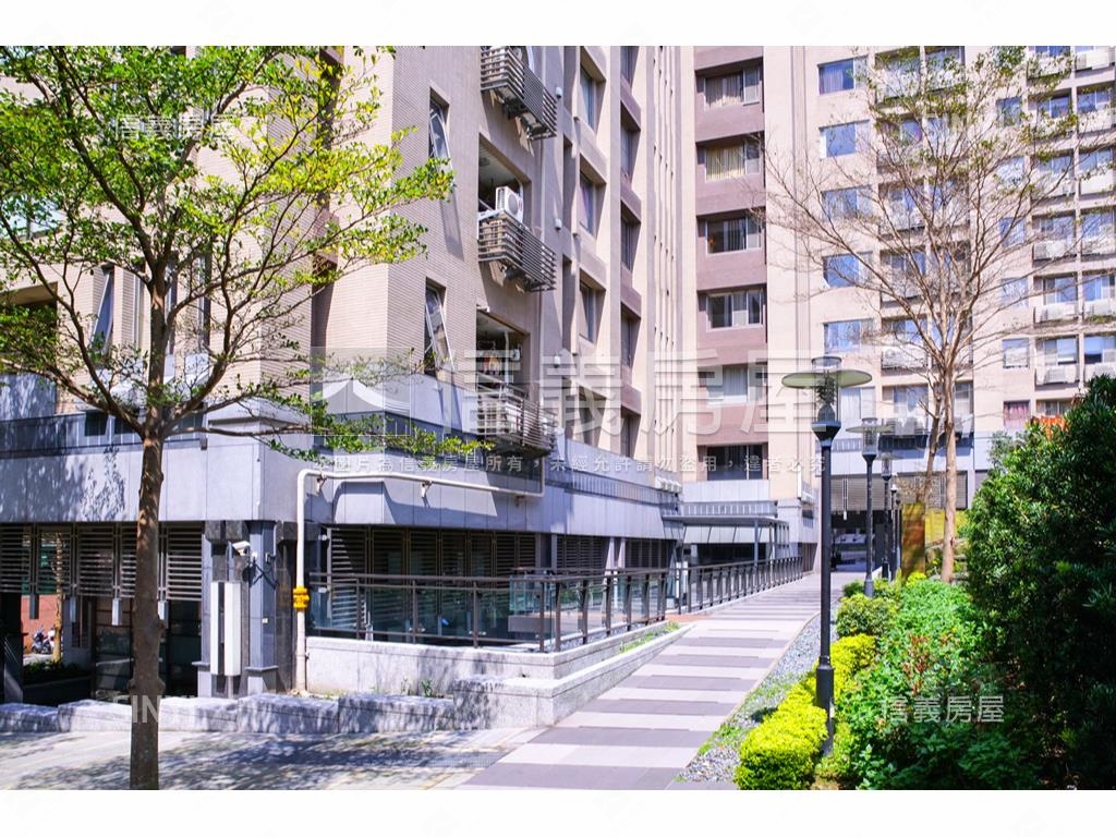 和風集景觀二房車位房屋室內格局與周邊環境