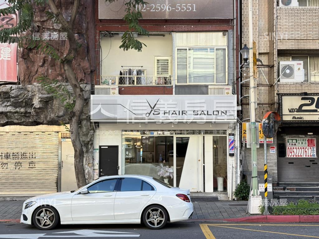 松南雙捷大馬路邊透天房屋室內格局與周邊環境