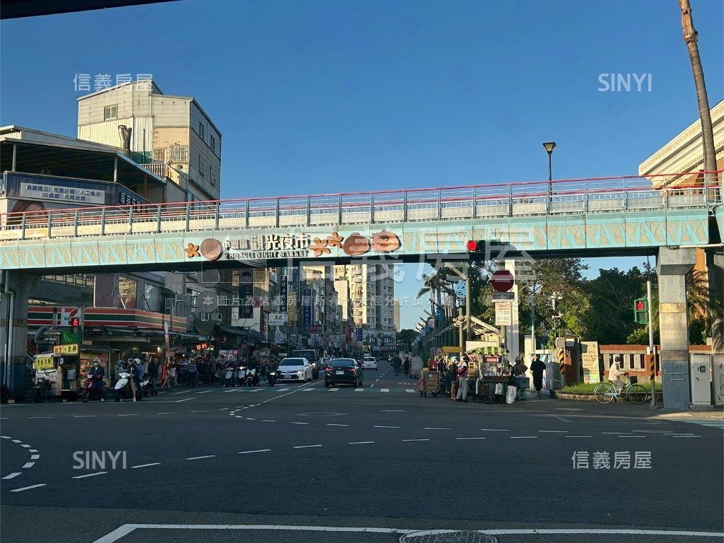 辦公咖啡廳大空間房屋室內格局與周邊環境