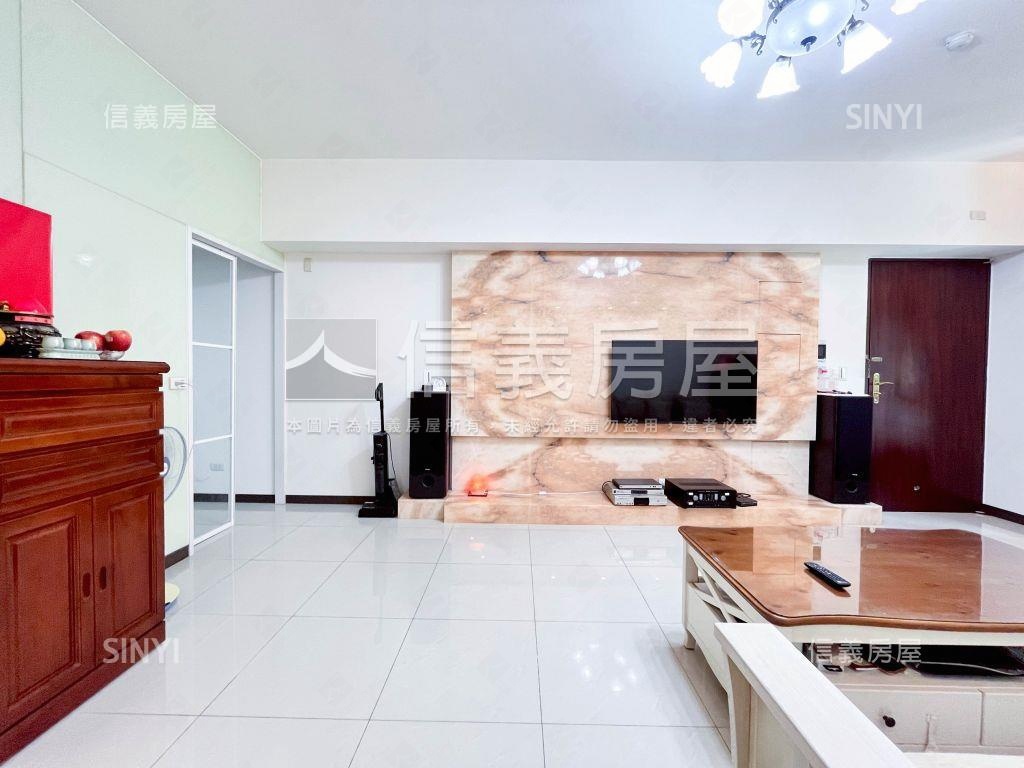 觀闊面公園美四房平車房屋室內格局與周邊環境