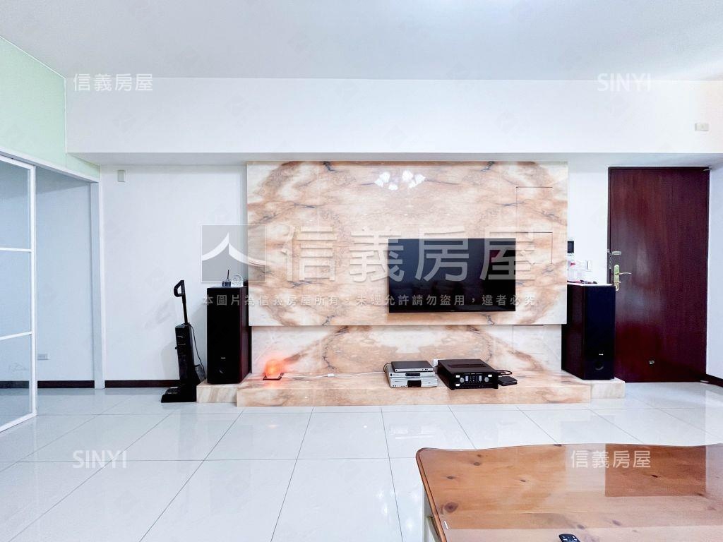 觀闊面公園美四房平車房屋室內格局與周邊環境