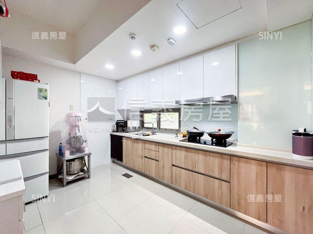 觀闊面公園美四房平車房屋室內格局與周邊環境