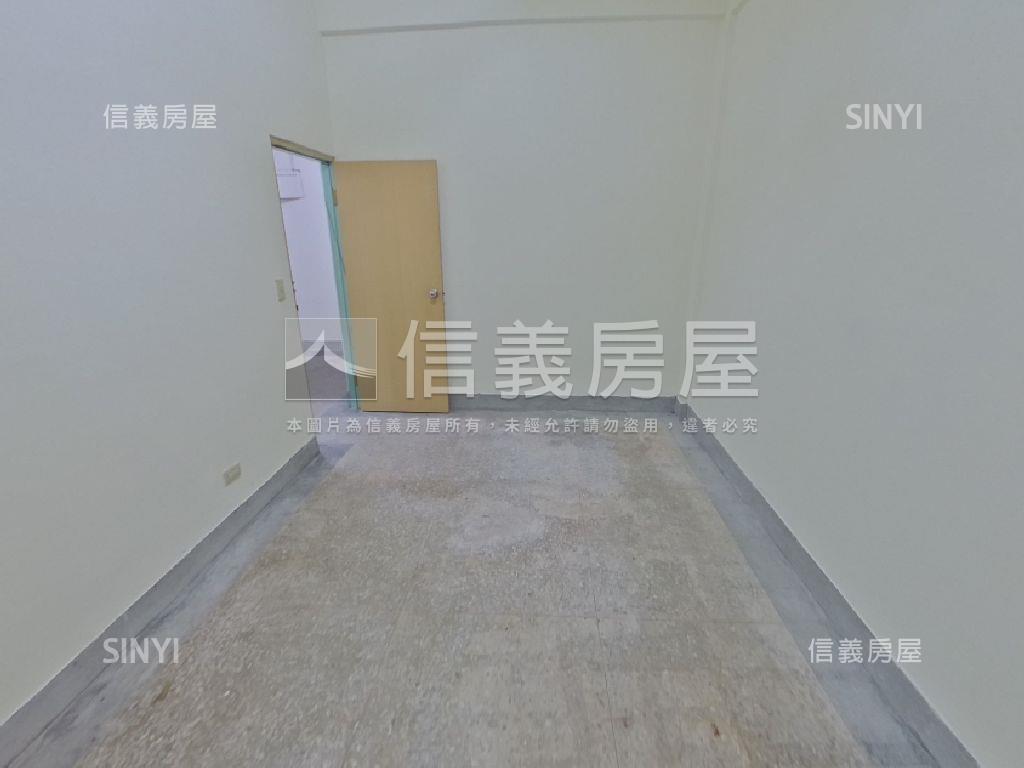 稀有一樓與一塊土地房屋室內格局與周邊環境