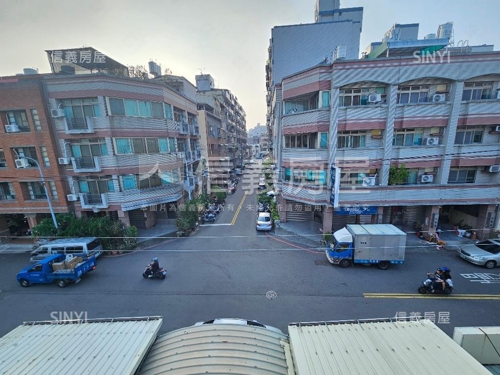 臨路低總價市場附近透天房屋室內格局與周邊環境