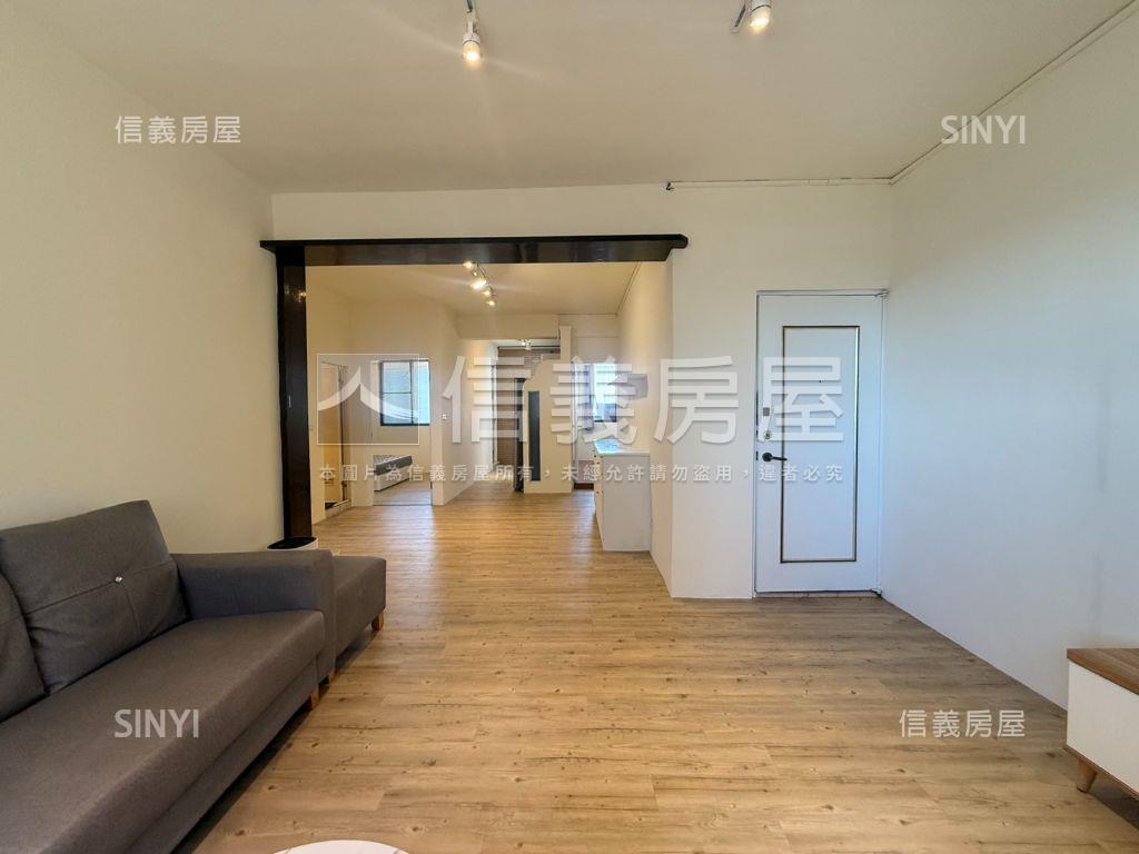 駁二在旁採光漂亮美宅房屋室內格局與周邊環境